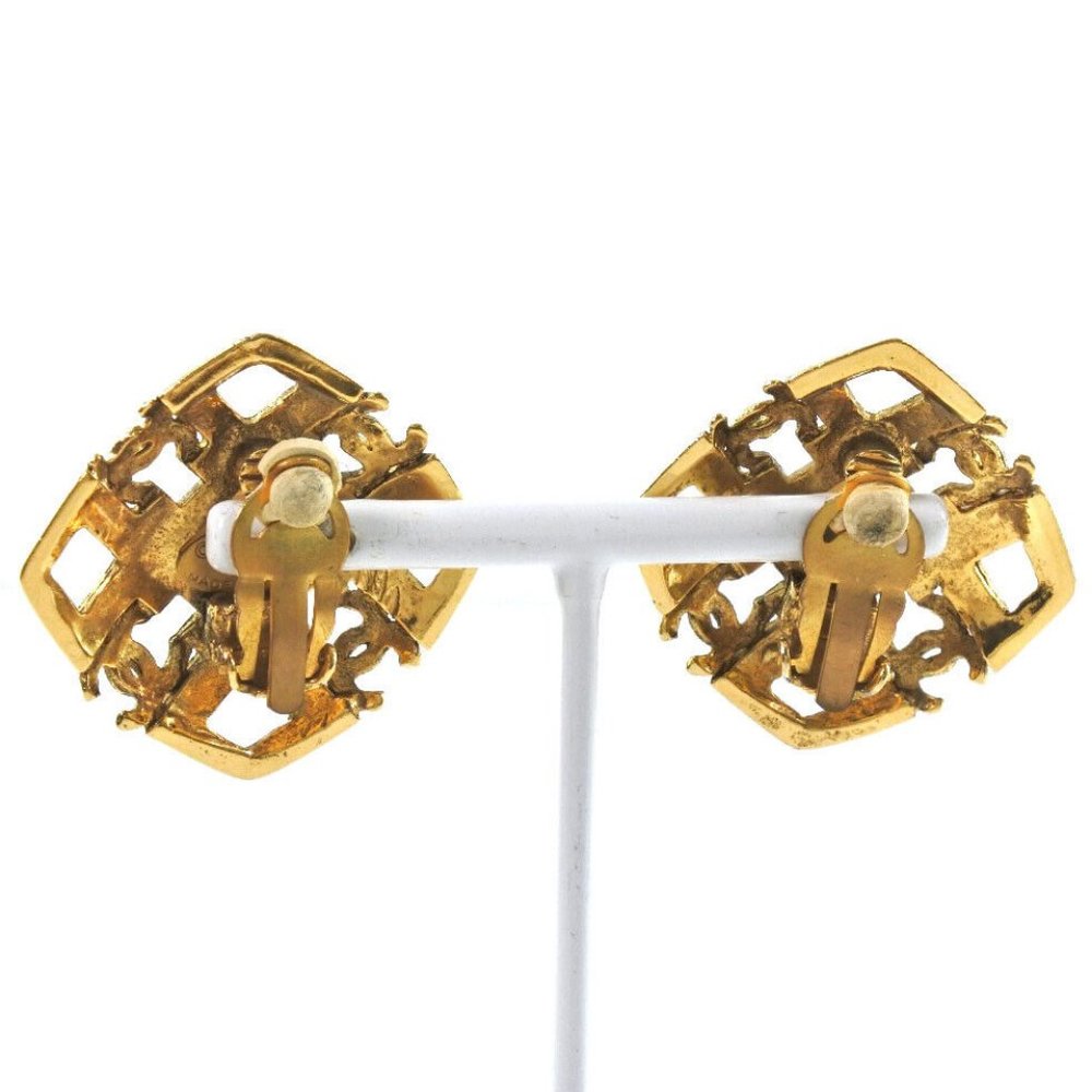 CHANEL vintage COCO Mark Earring gold Plated Gold Women - Picture 12 of 13